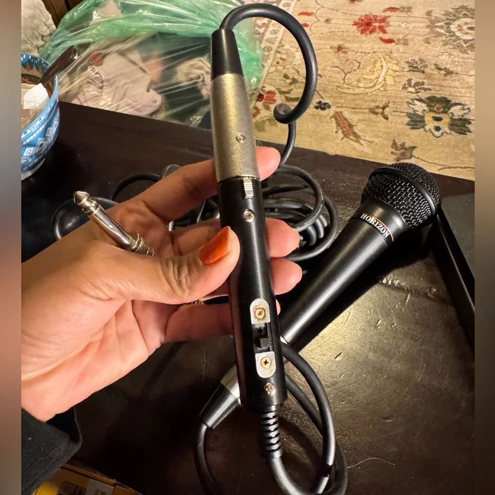 Horizon wired Microphone black and silver